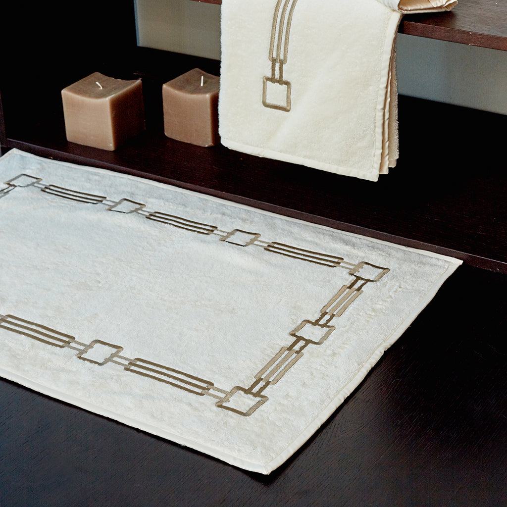 Retro Luxury Towels