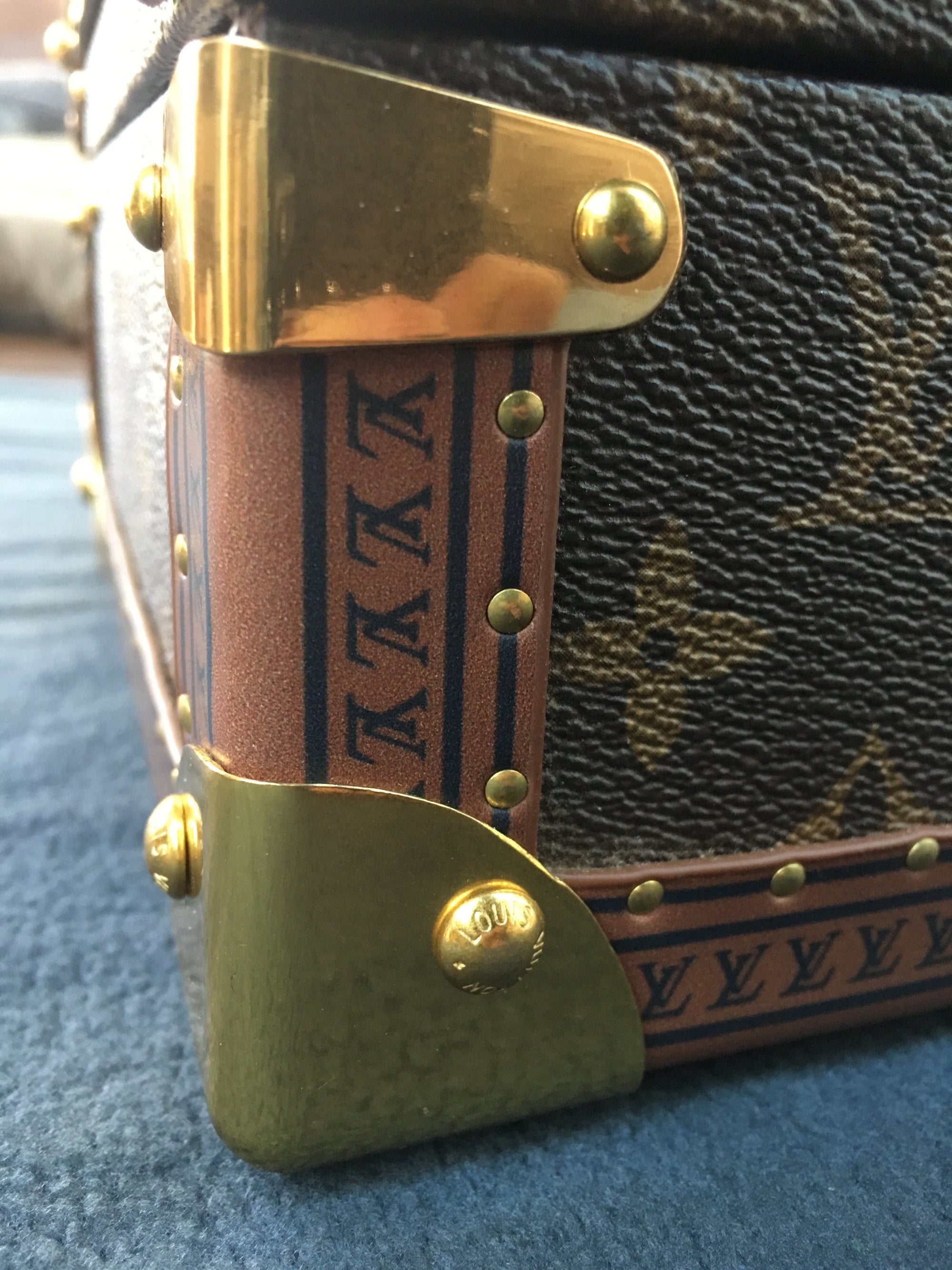 Louis Vuitton Coffret 8 Montes Monogram M47641