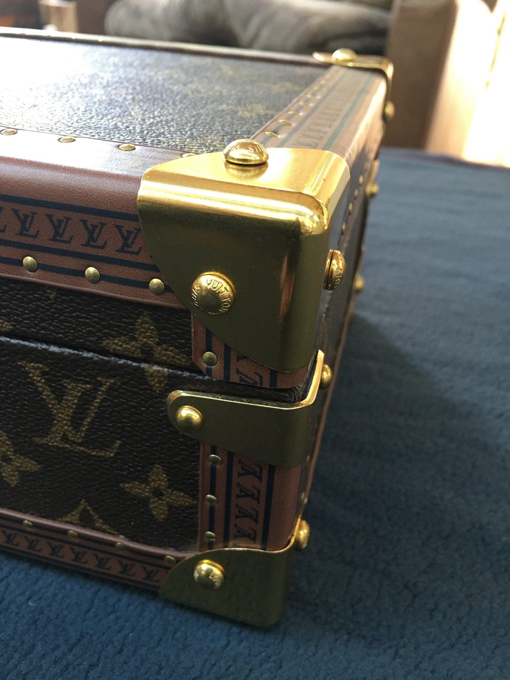 Louis Vuitton Coffret 8 Montes Monogram M47641