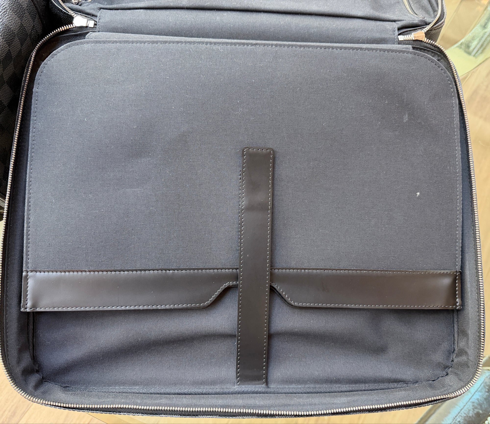 Louis Vuitton Damier Graphite Luggage (5 piece Set)