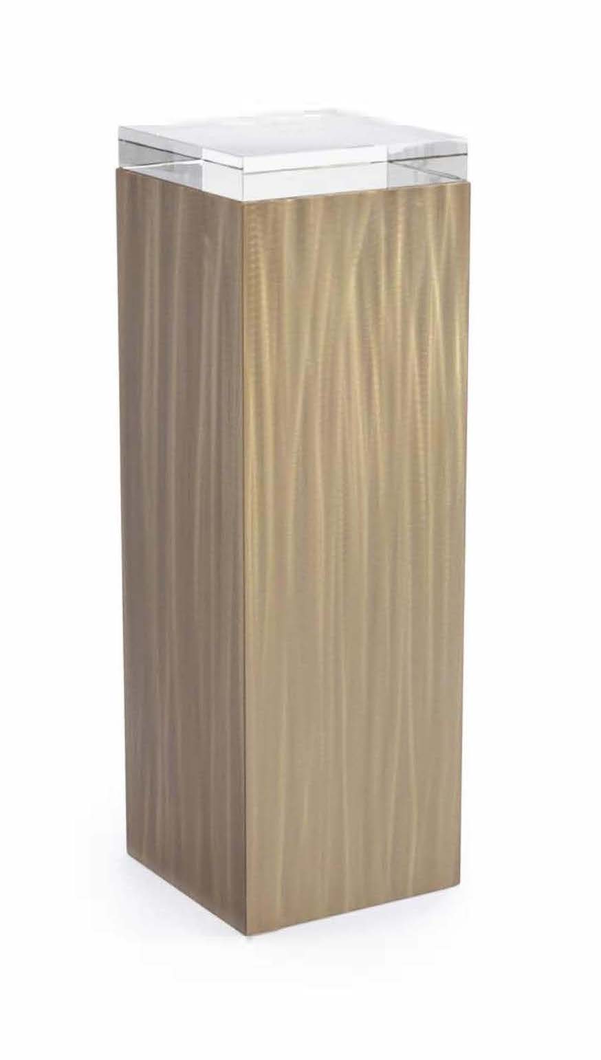 Lucena Pale Gold Pedestal