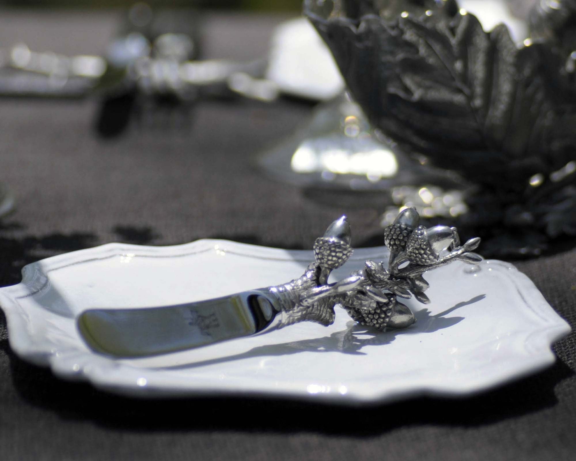 Pewter Acorn & Oak Leaf Handle Spreader